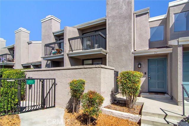 Photo of 23545 Victory Boulevard #26, West Hills, CA 91307