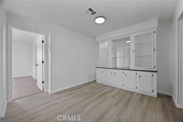 Detail Gallery Image 15 of 35 For 120 Cedarwood Ln, Bakersfield,  CA 93308 - 3 Beds | 2 Baths