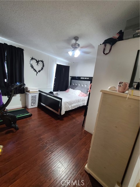 Detail Gallery Image 15 of 19 For 6665 Long Beach Bld #J25,  Long Beach,  CA 90805 - 3 Beds | 1 Baths