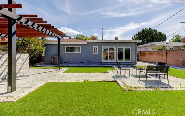 Detail Gallery Image 39 of 51 For 19847 Arminta St, Winnetka,  CA 91306 - 5 Beds | 3 Baths