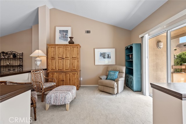Detail Gallery Image 6 of 32 For 494 Bannister Way #B,  Simi Valley,  CA 93065 - 2 Beds | 2 Baths