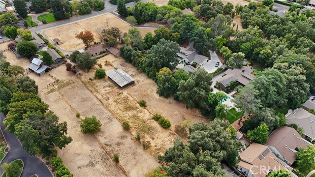 Detail Gallery Image 11 of 15 For 875 El Monte Ave, Chico,  CA 95928 - 3 Beds | 2 Baths