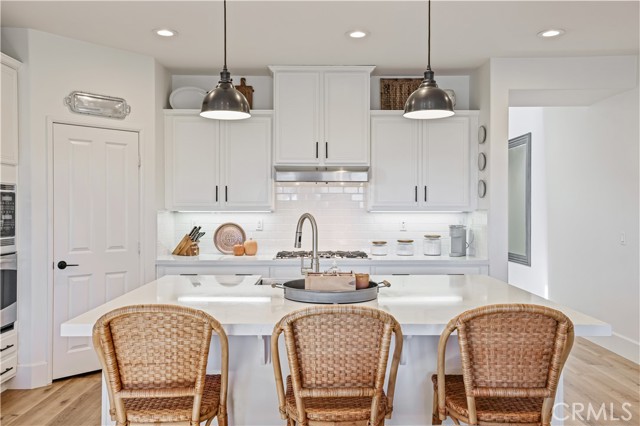 Detail Gallery Image 8 of 62 For 28658 Farrier Dr, Valencia,  CA 91354 - 3 Beds | 3/1 Baths