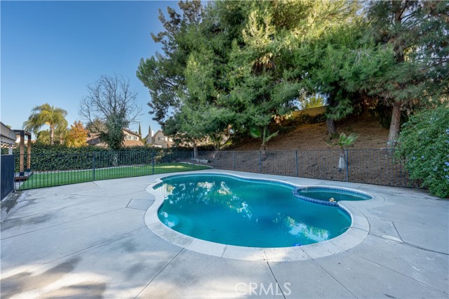 Detail Gallery Image 26 of 31 For 9210 Trovita Cir, Riverside,  CA 92508 - 4 Beds | 3 Baths