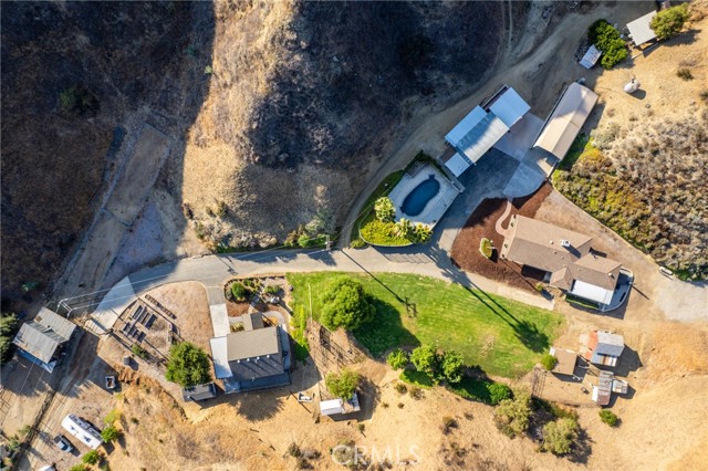 30300 Live Oak Canyon Road, Redlands CA: https://media.crmls.org/medias/ef117216-57a0-452c-ac6b-15cb727aebb3.jpg