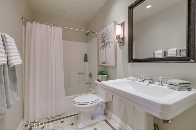 Detail Gallery Image 7 of 56 For 497 Morning Canyon Rd #6,  Corona Del Mar,  CA 92625 - 2 Beds | 2 Baths