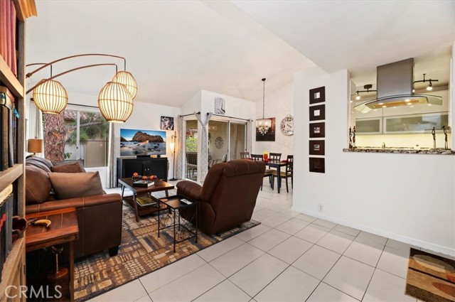 Detail Gallery Image 4 of 43 For 1801 Diamond St, San Diego,  CA 92109 - 1 Beds | 1 Baths