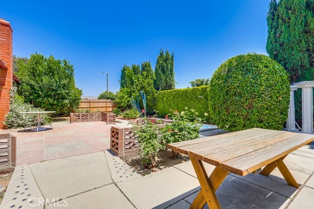 1702 Lark Tree Way, Hacienda Heights CA: https://media.crmls.org/medias/ef121642-fe76-444d-841f-abe2cc55c0c6.jpg