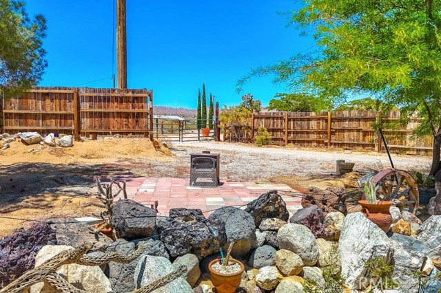 Detail Gallery Image 14 of 36 For 1457 Cambria Ave, Yucca Valley,  CA 92284 - 2 Beds | 1 Baths