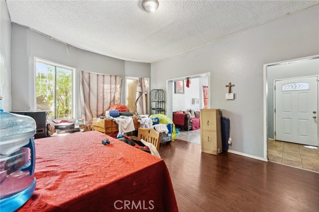 Detail Gallery Image 7 of 37 For 673 W 9th St, San Bernardino,  CA 92410 - 4 Beds | 2 Baths