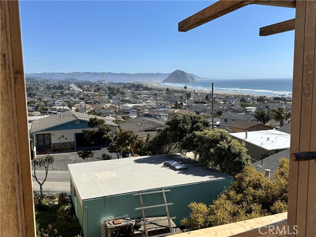 Detail Gallery Image 10 of 22 For 528 Blanca St, Morro Bay,  CA 93442 - 3 Beds | 2/1 Baths