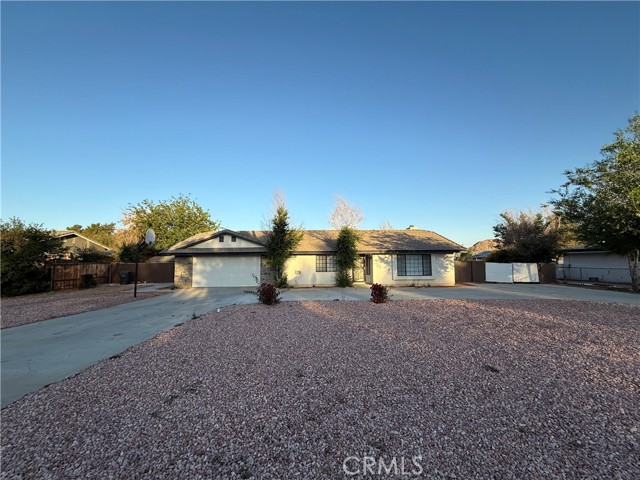 Detail Gallery Image 2 of 33 For 15332 Tuscola Rd, Apple Valley,  CA 92307 - – Beds | – Baths
