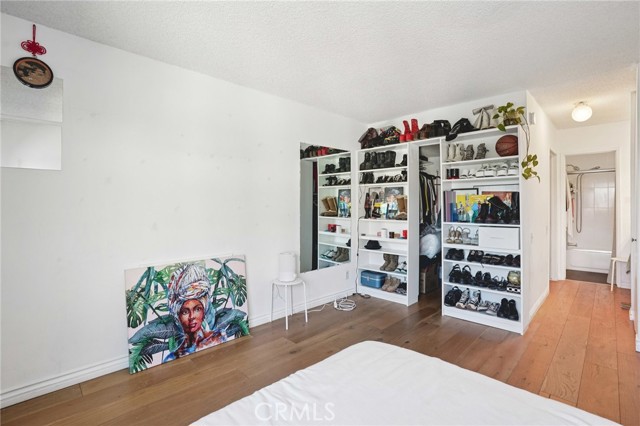 Detail Gallery Image 12 of 19 For 5460 White Oak #C315,  Encino,  CA 91316 - 2 Beds | 2 Baths