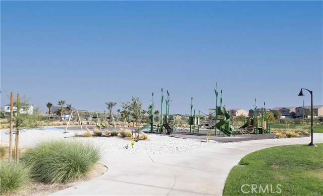 Detail Gallery Image 46 of 49 For 2493 Gunner Ridge Way, Rialto,  CA 92377 - 3 Beds | 2/1 Baths