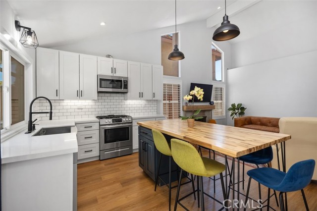 Image 15 of 28 For 7 Via Olorosa