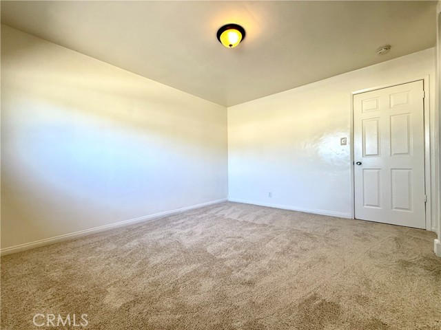 44037 Fern Avenue, Lancaster CA: https://media.crmls.org/medias/ef1476f3-4747-47fa-8087-888ebbe90b14.jpg