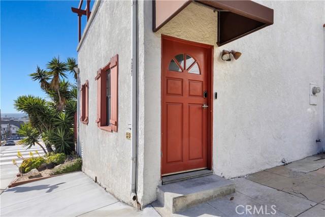 207 16th Street, Hermosa Beach CA: https://media.crmls.org/medias/ef149154-74f0-4bf4-9c09-a2f0149fa7e3.jpg