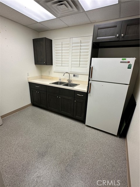 Image 7 of 24 For 2005 Garey Avenue