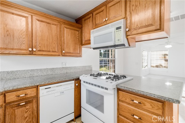 Detail Gallery Image 36 of 72 For 2572 Harrison, Riverside,  CA 92503 - 4 Beds | 3 Baths