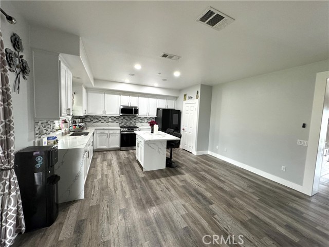 Image 32 of 56 For 14930 Catania Way