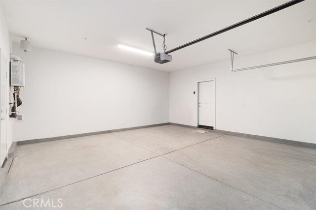 Detail Gallery Image 12 of 35 For 3126 E Painted Crescent, Ontario,  CA 91762 - 3 Beds | 2/1 Baths