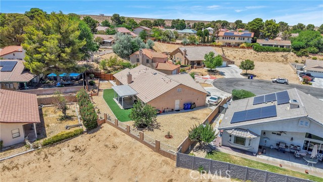 14665 Echo Lane, Helendale CA: https://media.crmls.org/medias/ef16e015-a69a-42ab-8503-62785b2d1941.jpg