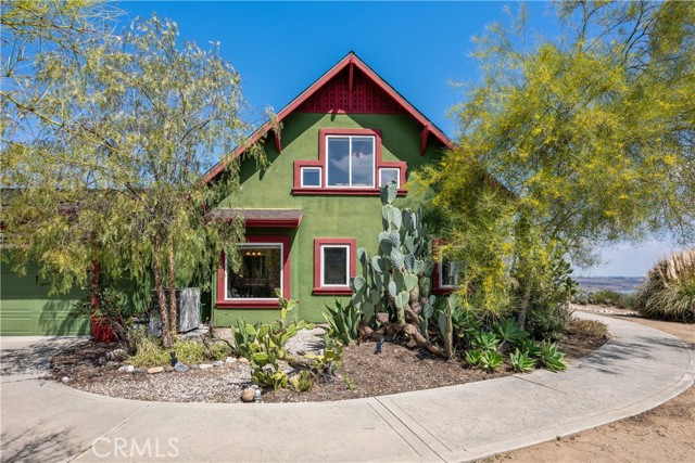 21475 Ridgedale Drive, Lake Mathews CA: https://media.crmls.org/medias/ef16e985-b0f6-44c9-aba8-fa30df35cf5f.jpg