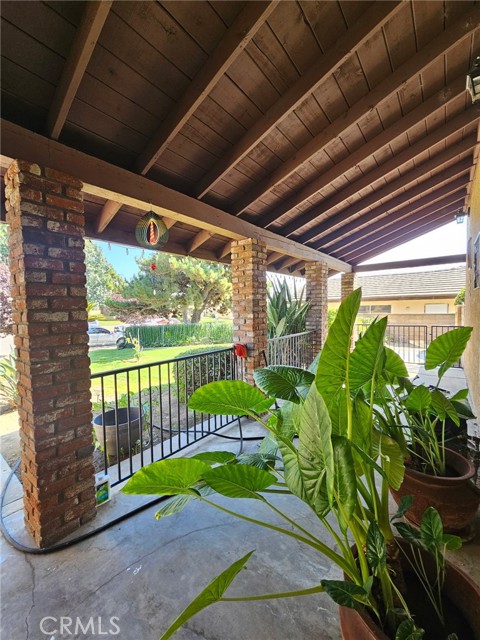 Detail Gallery Image 4 of 18 For 5406 N D, San Bernardino,  CA 92407 - 3 Beds | 3 Baths