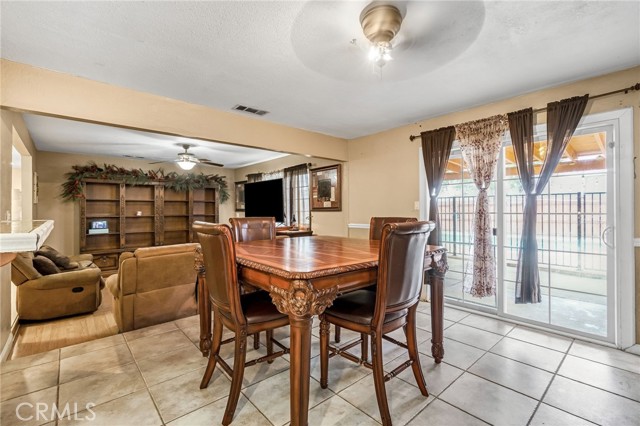 Detail Gallery Image 9 of 25 For 3849 N Stanford, Fresno,  CA 93727 - 3 Beds | 2 Baths