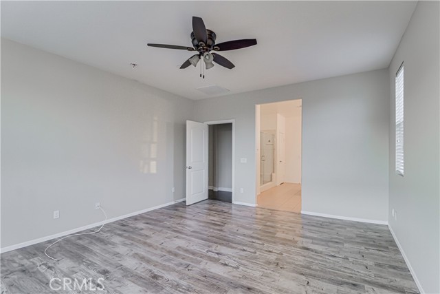 Detail Gallery Image 33 of 44 For 5005 Silvery Jewel, Bakersfield,  CA 93313 - 5 Beds | 3/1 Baths