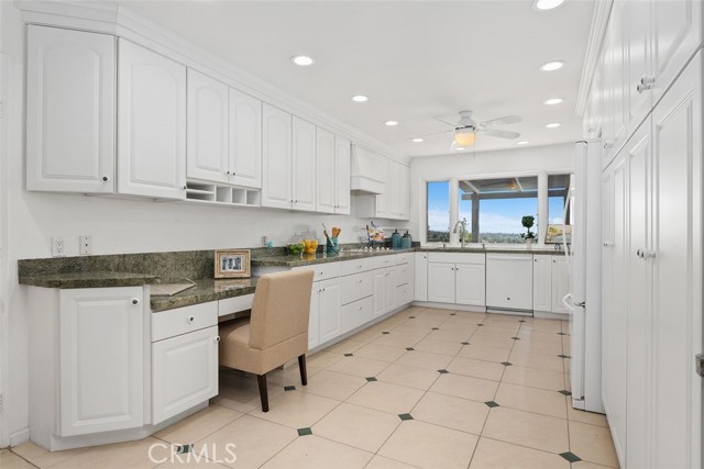 27992 Via Chocano, Mission Viejo CA: https://media.crmls.org/medias/ef18029e-2fd2-4617-ae18-5458ddd00ceb.jpg