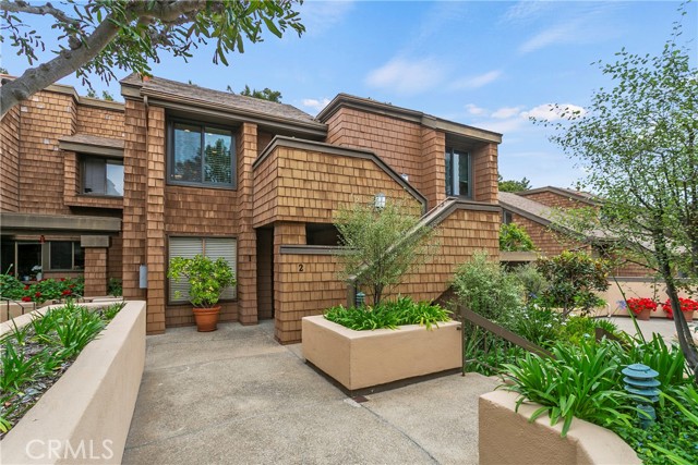 Detail Gallery Image 2 of 27 For 2 Canyon Island Dr #22,  Newport Beach,  CA 92660 - 2 Beds | 2 Baths