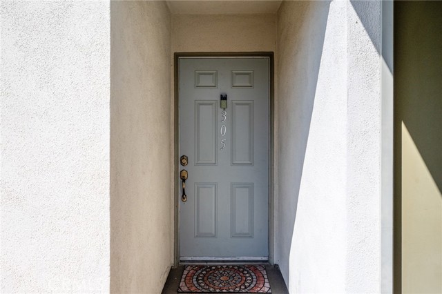 1401 N Greenbrier Road, Long Beach CA: https://media.crmls.org/medias/ef18f771-6e33-4714-898b-494671580616.jpg