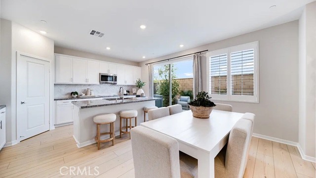 Detail Gallery Image 5 of 24 For 3268 Homestead Paseo, Ontario,  CA 20536 - 5 Beds | 3 Baths