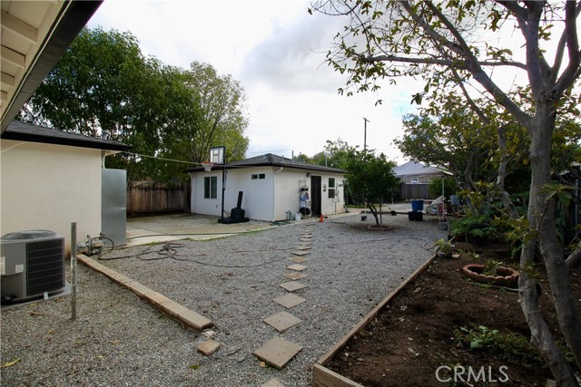 Detail Gallery Image 13 of 21 For 836 W 9th St, Corona,  CA 92882 - 3 Beds | 2 Baths