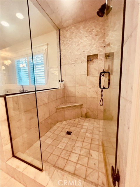Detail Gallery Image 44 of 75 For 132 28th St, Hermosa Beach,  CA 90254 - 5 Beds | 4/1 Baths