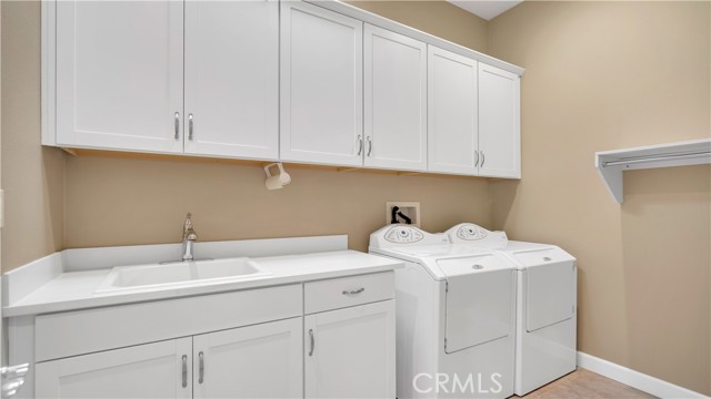 126 Luneta Lane, Rancho Mission Viejo CA: https://media.crmls.org/medias/ef1b81ca-103e-43db-a60e-d3949ce87442.jpg