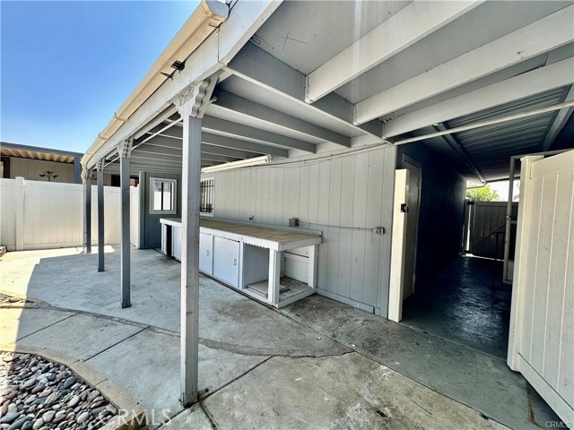 Image 15 of 17 For 2230 Lake Park Drive 223
