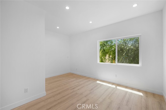 1437 Ardmore Avenue, Glendale CA: https://media.crmls.org/medias/ef1bfd14-e5f0-479c-ab85-f14eeea3aa61.jpg