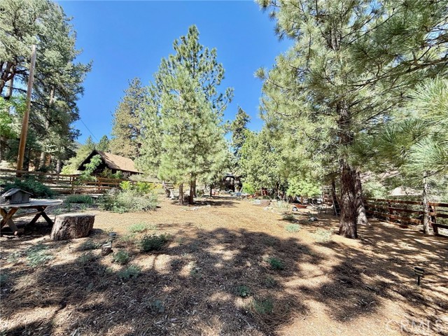 Detail Gallery Image 5 of 7 For 1827 Matterhorn Dr, –,  CA 93222 - – Beds | – Baths