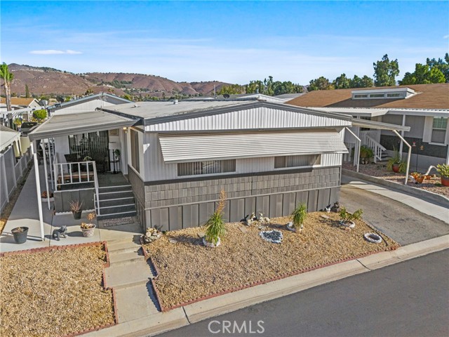 4000 Pierce Street, Riverside CA: https://media.crmls.org/medias/ef1cd216-8b82-4656-b641-f8bc9cbd08cb.jpg