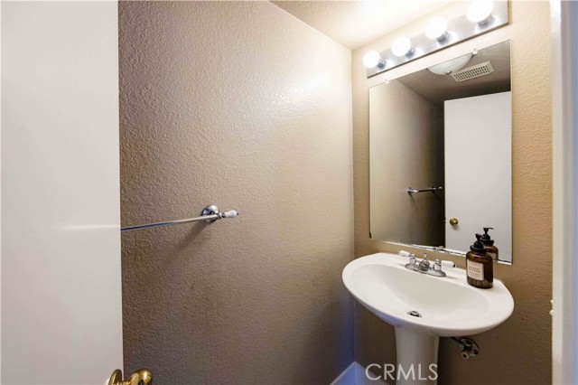 44594 Johnston Drive, Temecula CA: https://media.crmls.org/medias/ef1d5535-e515-4821-87d2-75693853320d.jpg