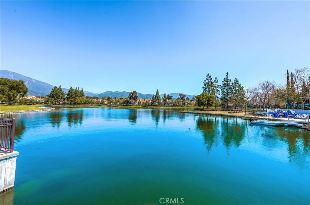 https://media.crmls.org/medias/ef1d7a11-7ef3-455e-8738-3f5cf4621528.jpg?preset=X-Large