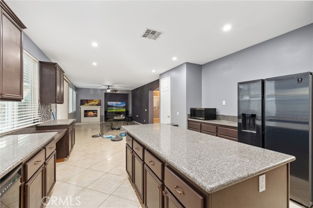 Detail Gallery Image 9 of 50 For 29216 Celestial, Menifee,  CA 92584 - 5 Beds | 3 Baths