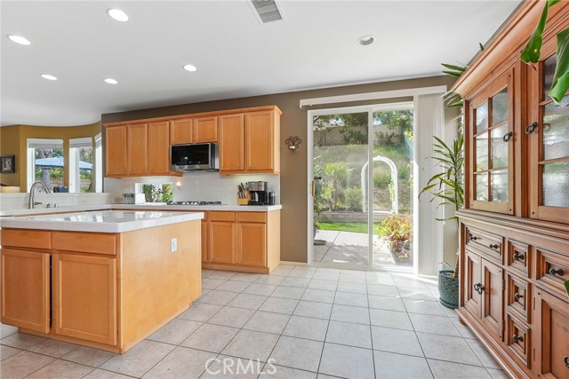 Detail Gallery Image 12 of 34 For 57 E Boulder Creek Rd, Simi Valley,  CA 93065 - 5 Beds | 4/1 Baths