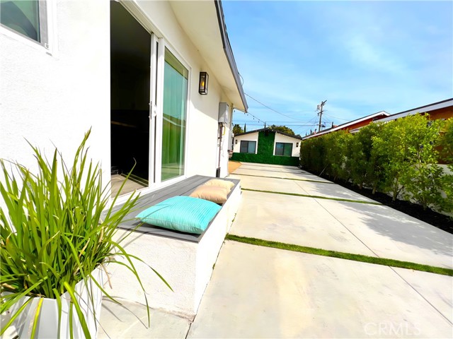 3874 Arlington Avenue, Los Angeles, California 90008, 4 Bedrooms Bedrooms, ,3 BathroomsBathrooms,Single Family Residence,For Sale,Arlington,OC24154914