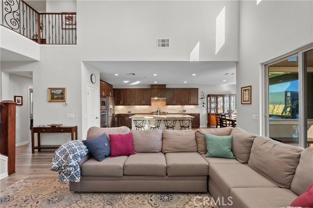 Image 10 of 49 For 18655 Cedar Crest Drive