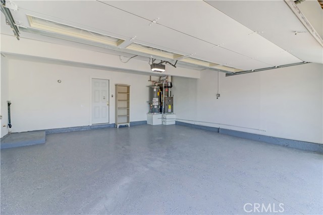 Detail Gallery Image 7 of 63 For 19691 Canberra Ln, Huntington Beach,  CA 92646 - 5 Beds | 3 Baths