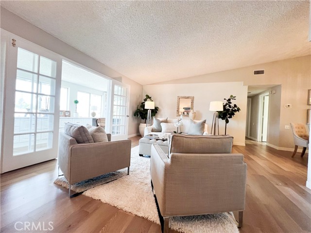 Detail Gallery Image 5 of 27 For 13400 Del Monte, M15-1k, Seal Beach,  CA 90740 - 2 Beds | 2 Baths