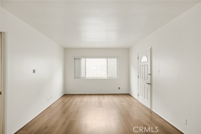 Detail Gallery Image 4 of 19 For 740 W 27th St #2,  San Pedro,  CA 90731 - 2 Beds | 1 Baths